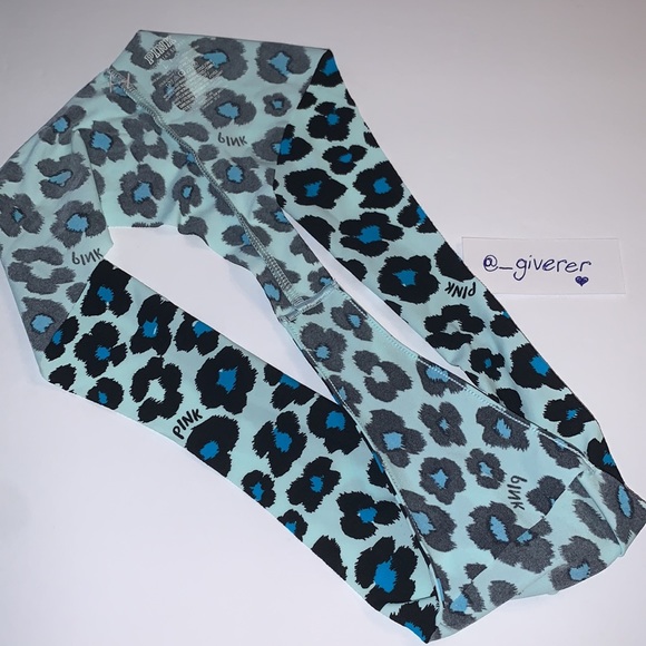 Seamless Blue Leopard Pink Thong Large Victoriaโs - Picture 11 of 15